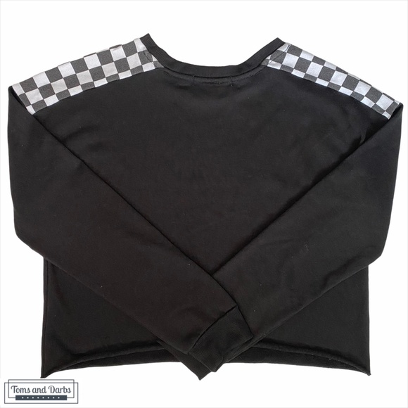 Not Your Babe Long Sleeve Checkered Crop Top - Picture 4 of 9